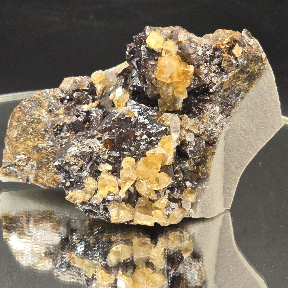 Sphalerite W Calcite Elmwood Mine Tennessee